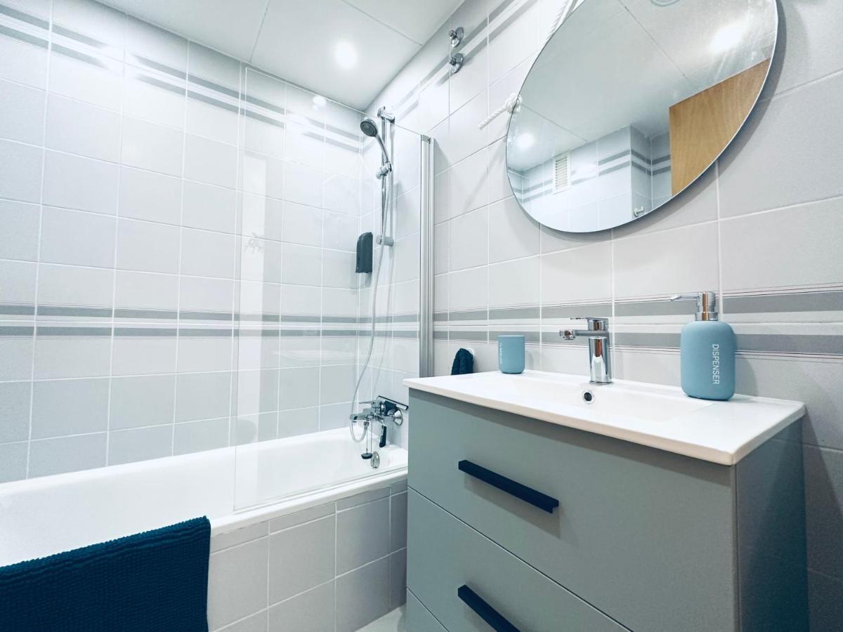 Face A La Mer - Vue Epique, Climatisation, Wifi, Draps Inclus Empuriabrava Ngoại thất bức ảnh